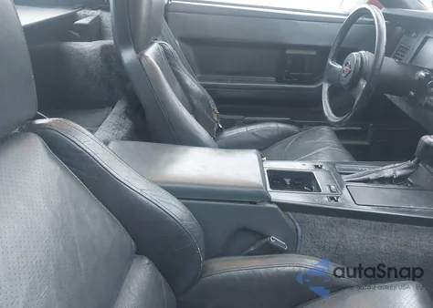 1984 Chevrolet Corvette z USA, uszkodzony, nr VIN 1G1AY0780E5120022